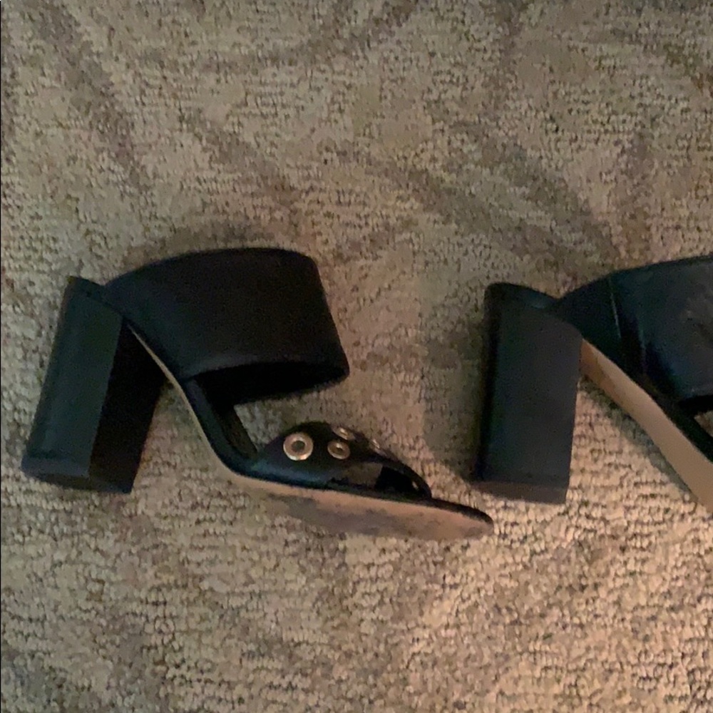 Beautiful M. Gemi sandals - Picture 3 of 7